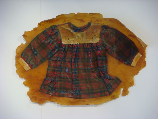 sculpture of childs clothing